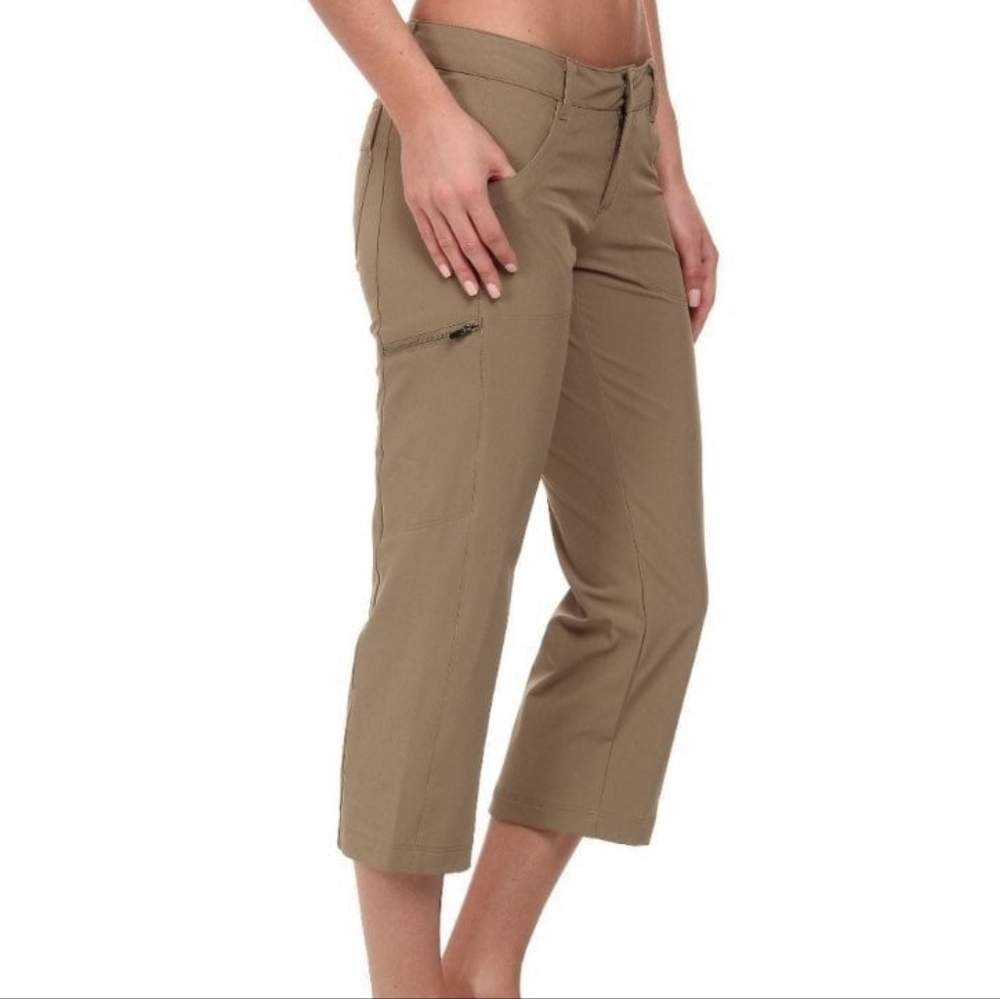 PATAGONIA | Happy Hike Beige Cropped Capri Pants – Women’s 14